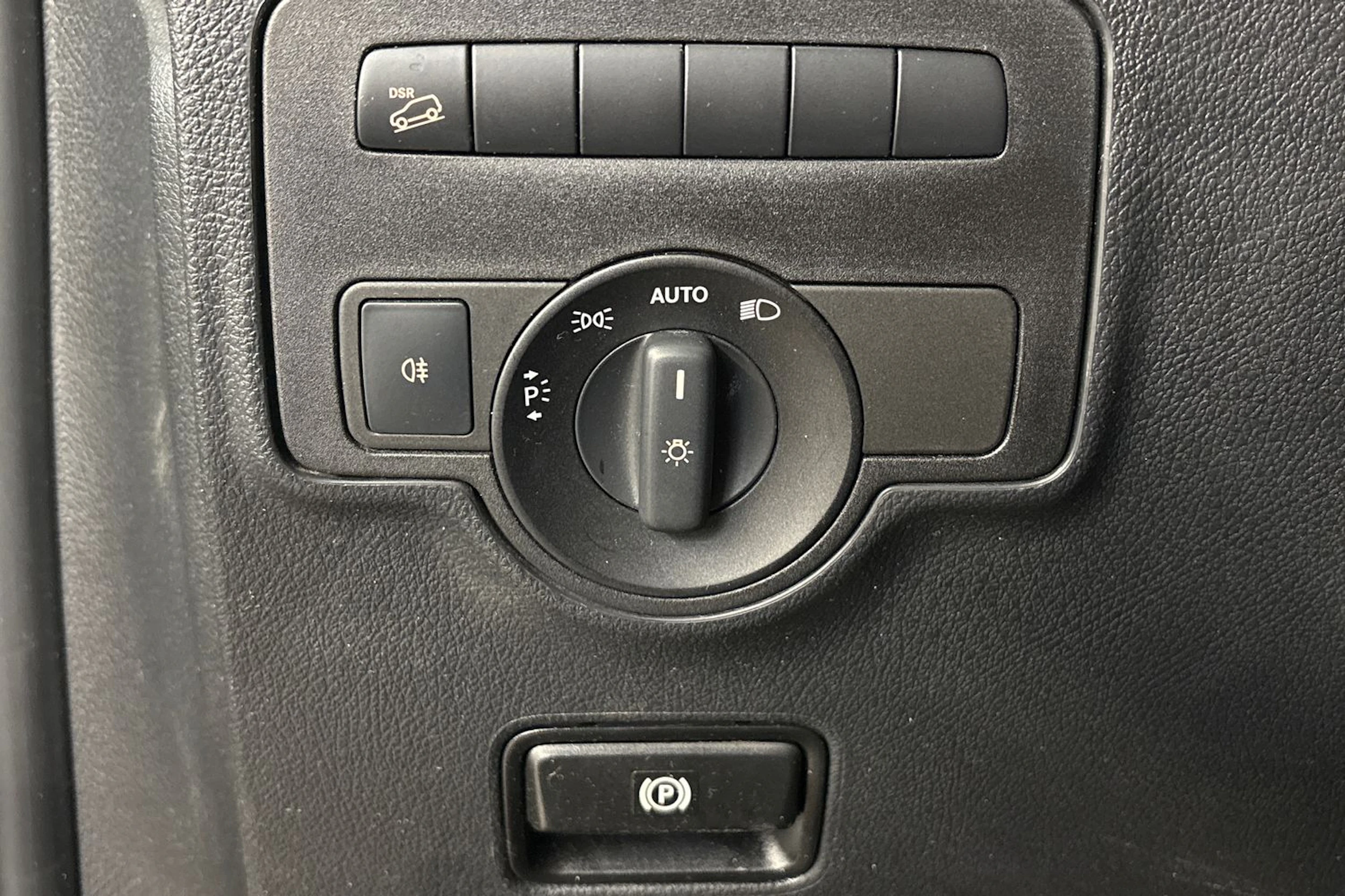 Musta Mercedes-Benz VITO 2020 kuva 23.