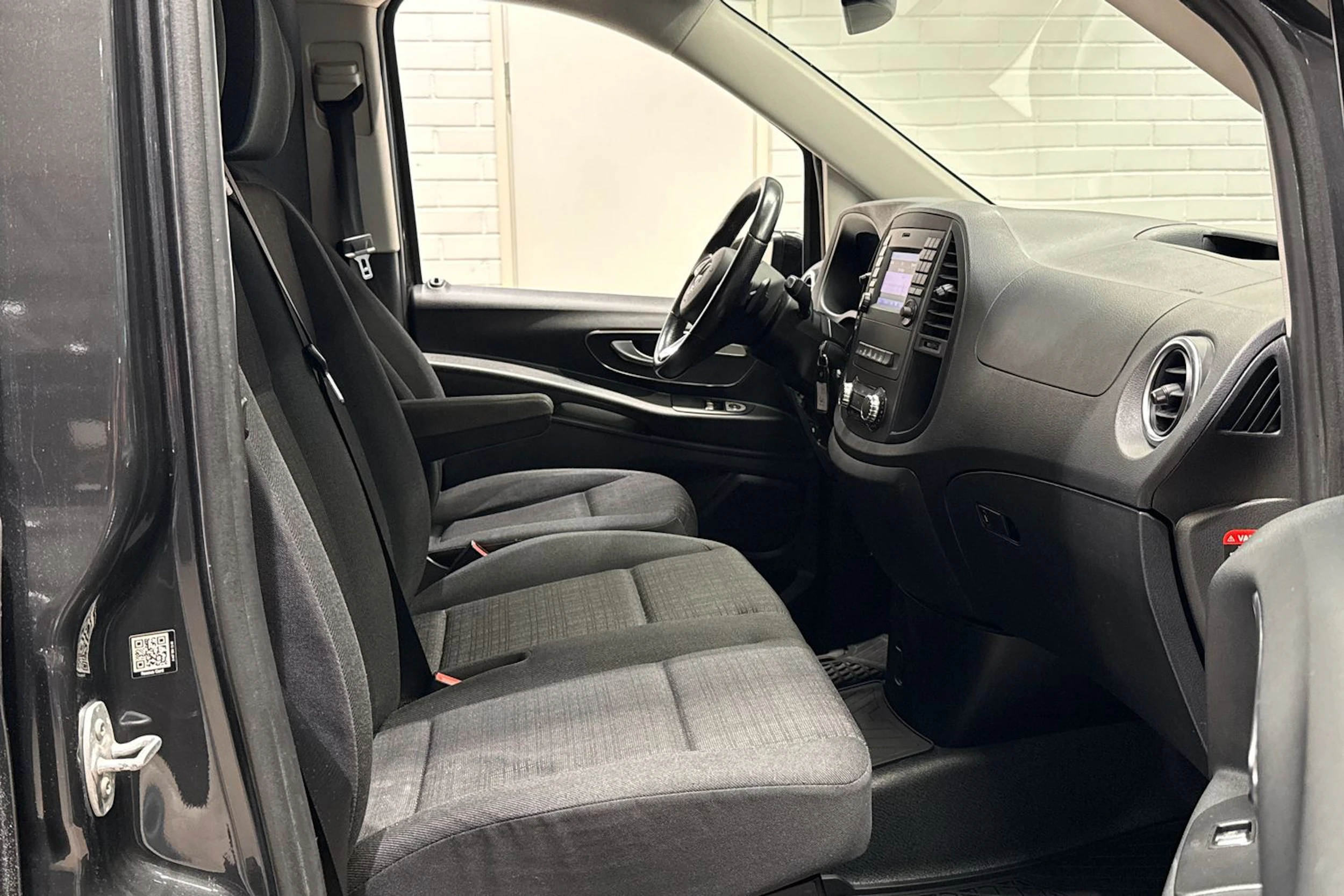 harmaa Mercedes-Benz Vito 2020 kuva 13.