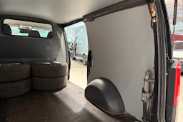 harmaa Mercedes-Benz Vito 2020 kuva 17.