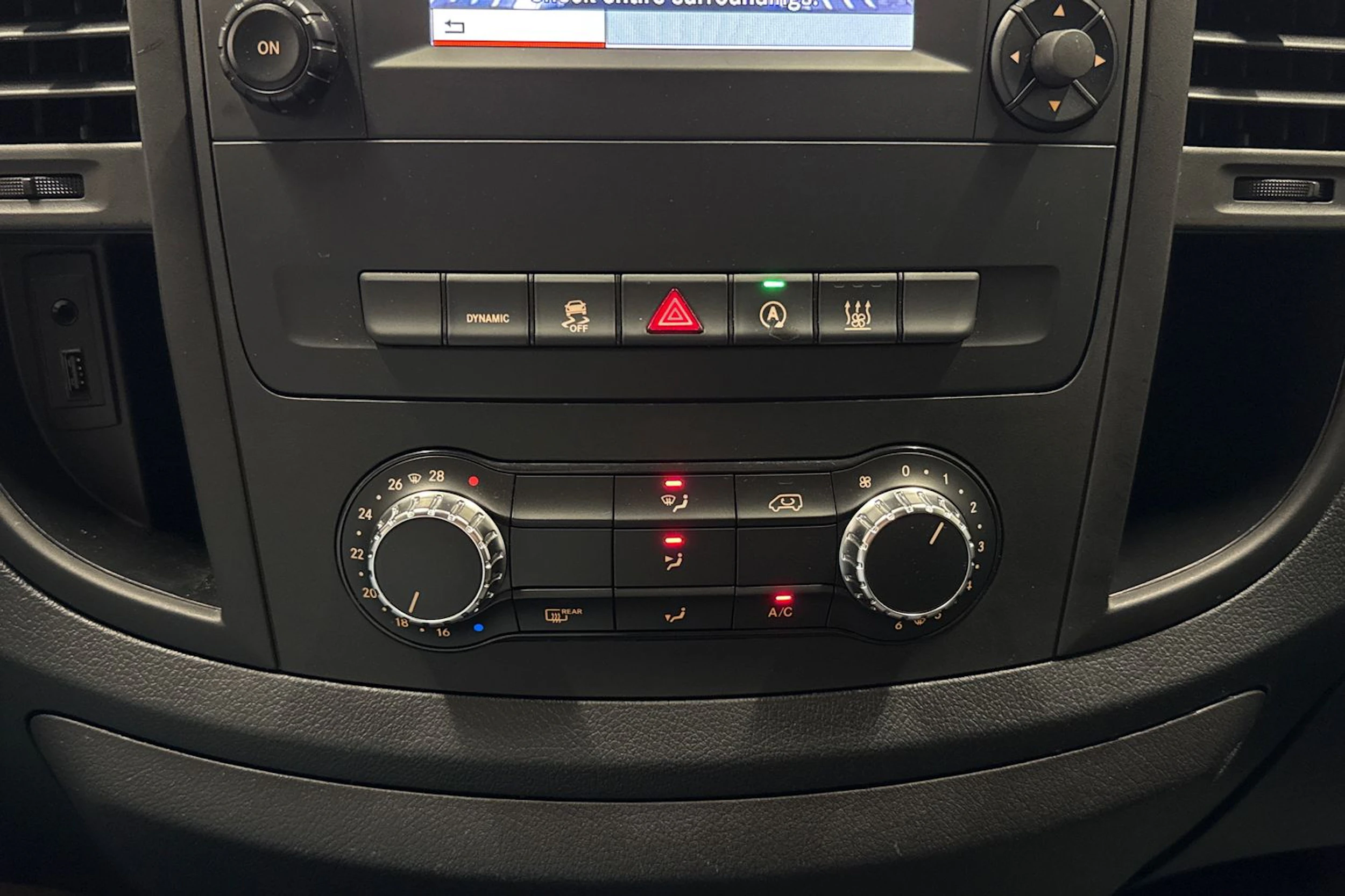 harmaa Mercedes-Benz Vito 2020 kuva 25.