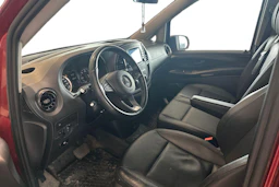 punainen Mercedes-Benz Vito 2020 kuva 3.