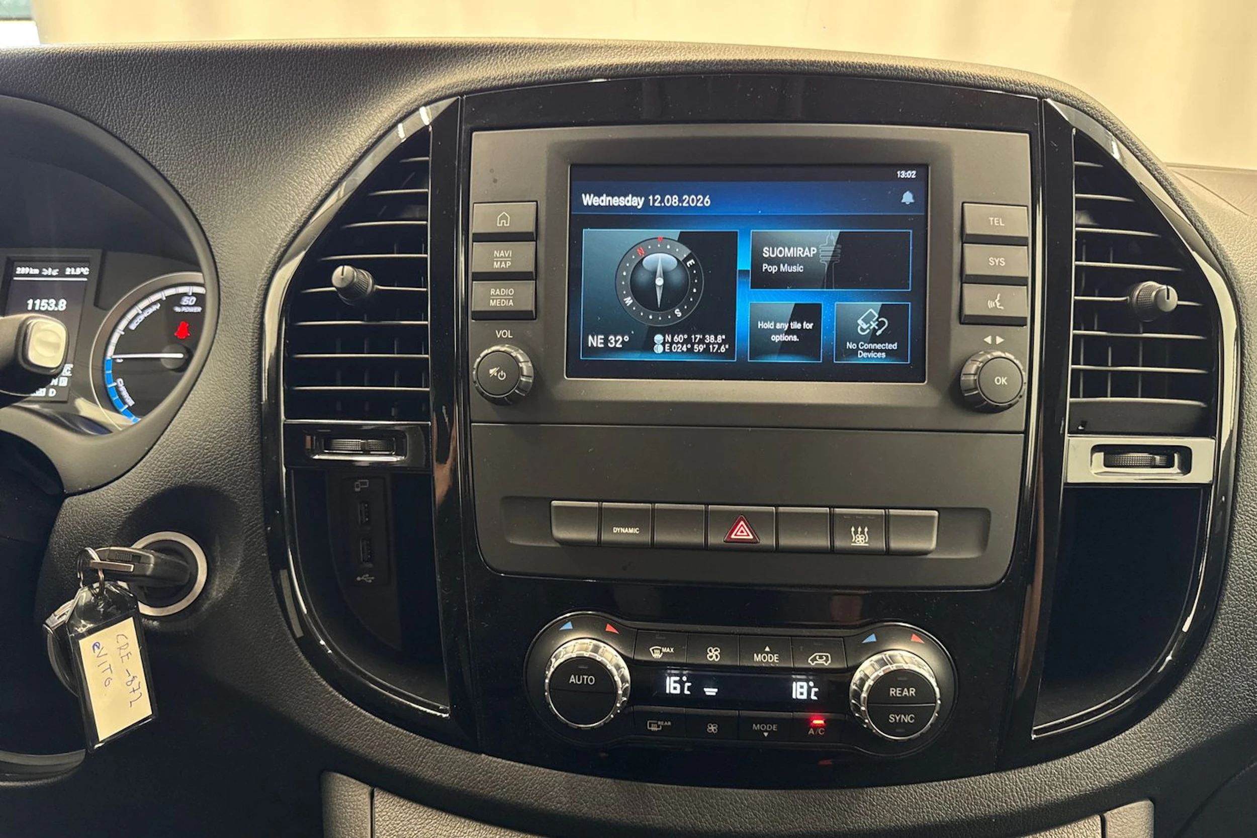 valkoinen Mercedes-Benz Vito 2020 kuva 14.
