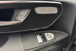 valkoinen Mercedes-Benz Vito 2020 kuva 20.