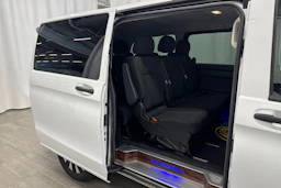 valkoinen Mercedes-Benz Vito 2020 kuva 22.