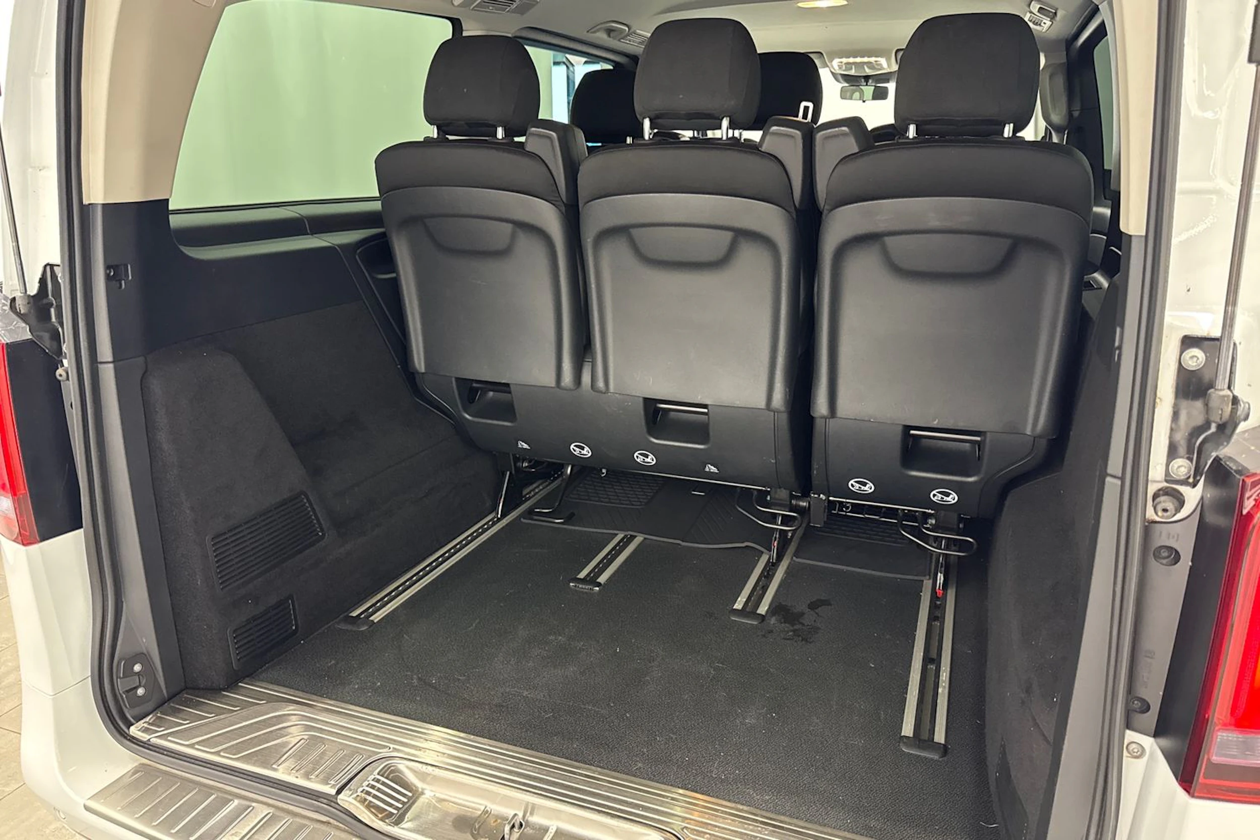 valkoinen Mercedes-Benz Vito 2020 kuva 26.