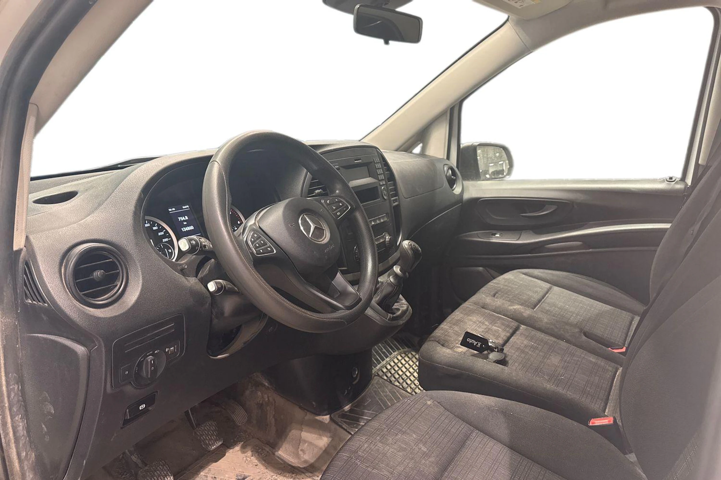 valkoinen Mercedes-Benz Vito 2020 kuva 3.
