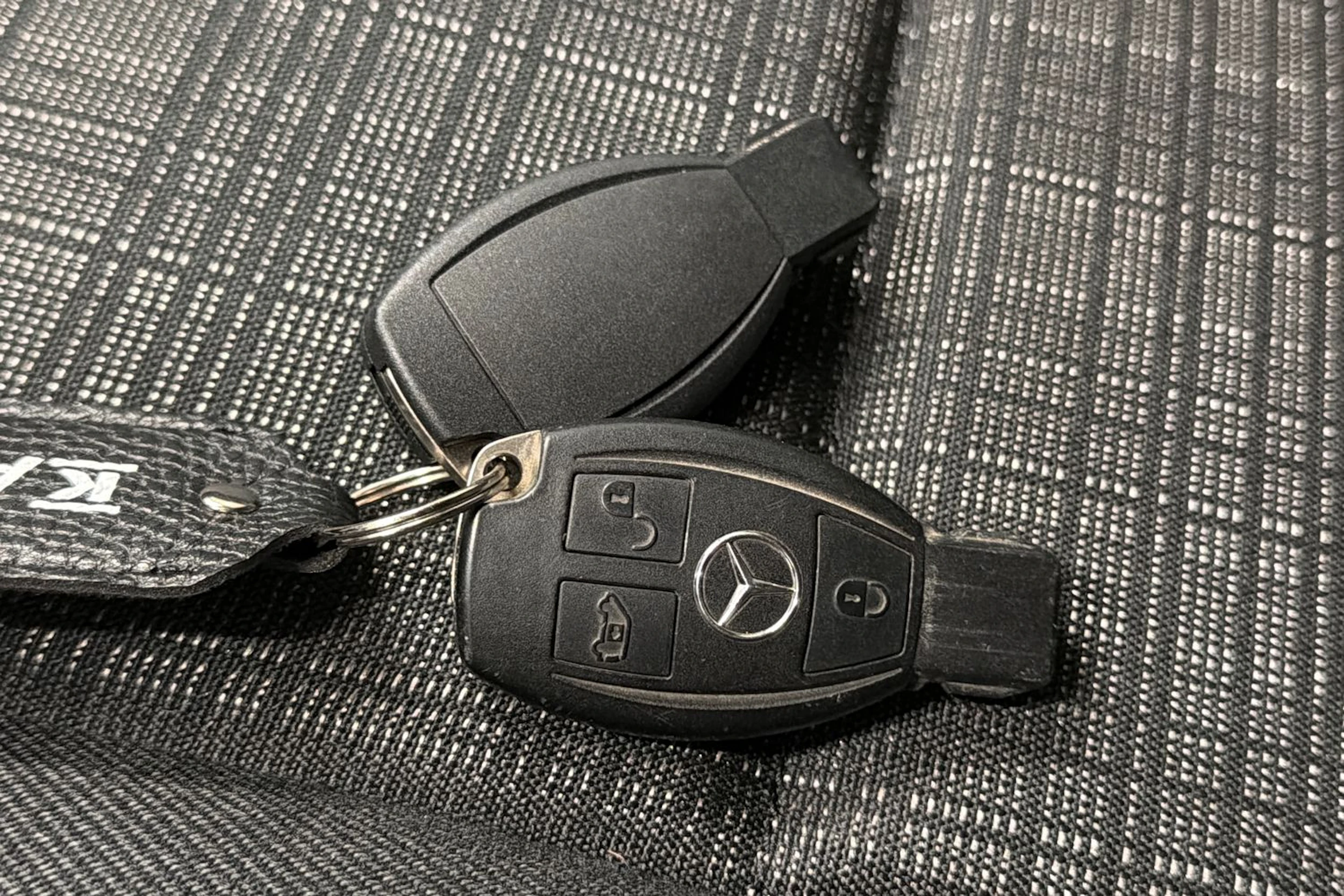 valkoinen Mercedes-Benz Vito 2020 kuva 23.