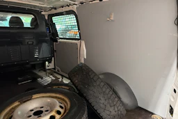 valkoinen Mercedes-Benz Vito 2020 kuva 30.