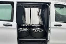 valkoinen Mercedes-Benz Vito 2020 kuva 14.