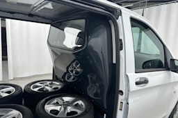 valkoinen Mercedes-Benz Vito 2020 kuva 15.