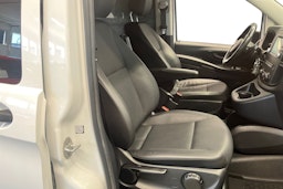 valkoinen Mercedes-Benz Vito 2020 kuva 10.