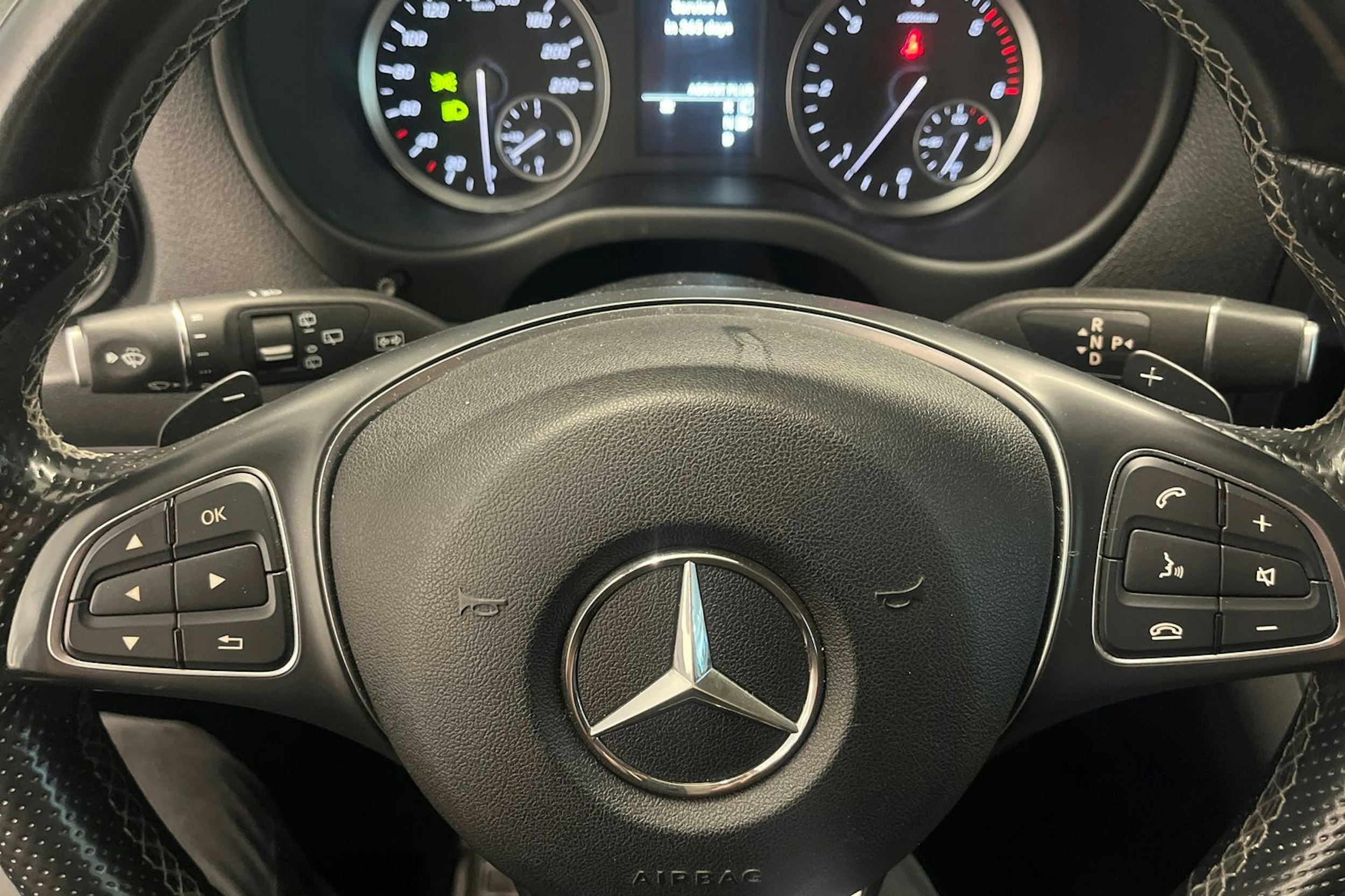 valkoinen Mercedes-Benz Vito 2020 kuva 22.