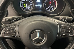valkoinen Mercedes-Benz Vito 2020 kuva 22.