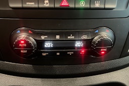 valkoinen Mercedes-Benz Vito 2020 kuva 24.