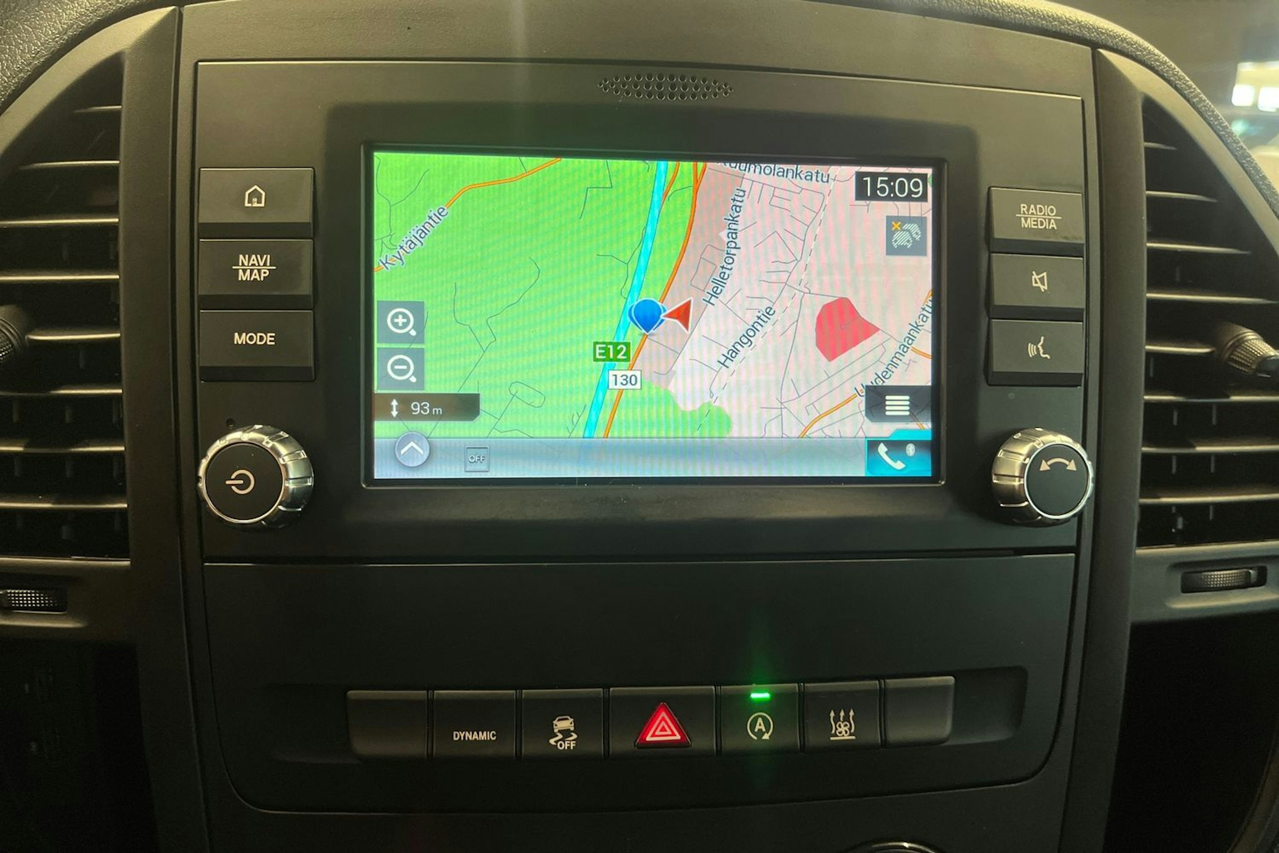 valkoinen Mercedes-Benz Vito 2020 kuva 25.
