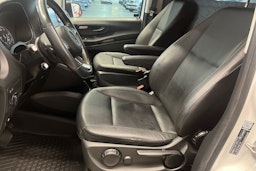 valkoinen Mercedes-Benz Vito 2020 kuva 28.
