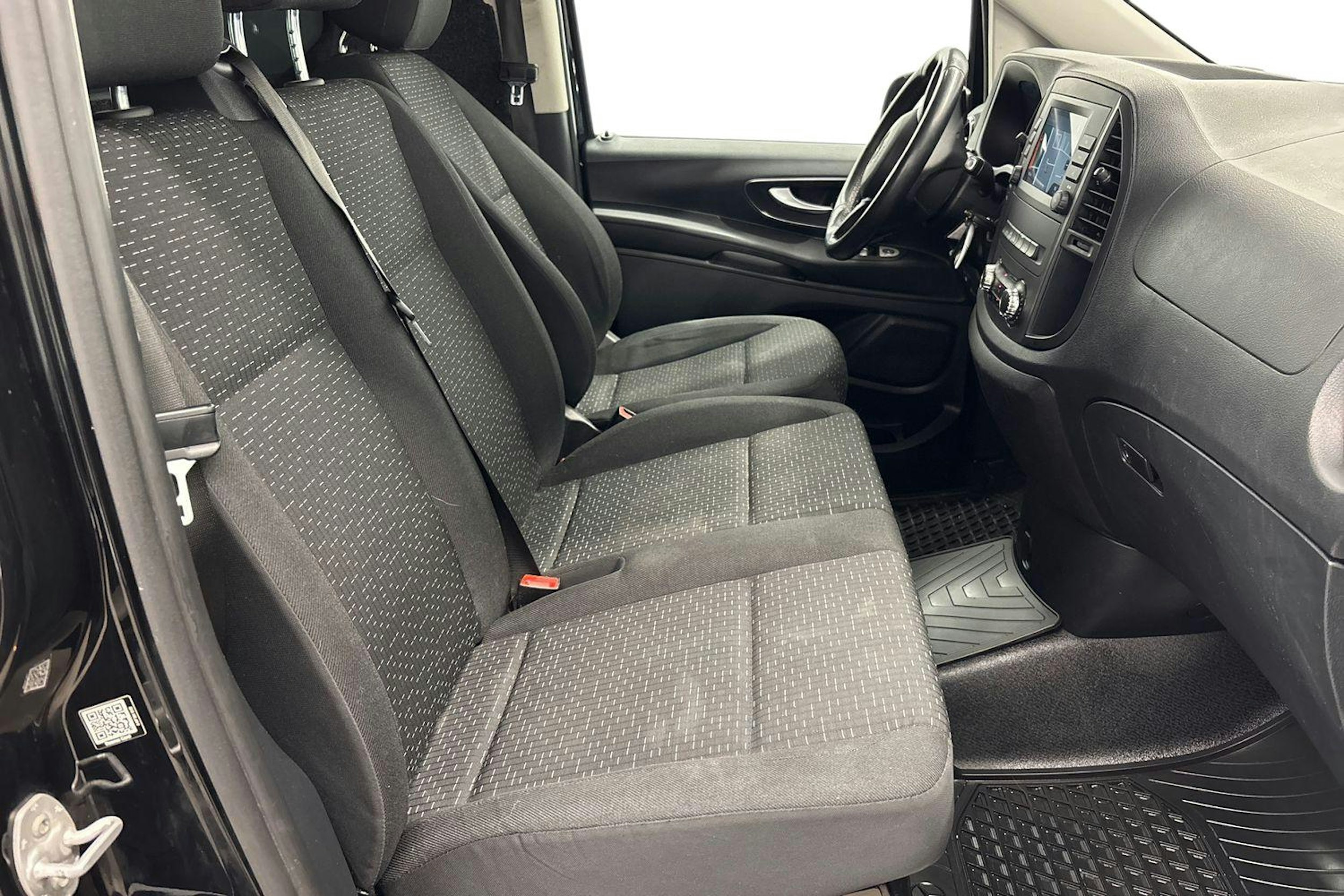 musta Mercedes-Benz Vito 2020 kuva 10.