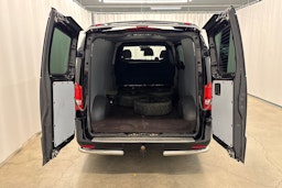 musta Mercedes-Benz Vito 2020 kuva 14.