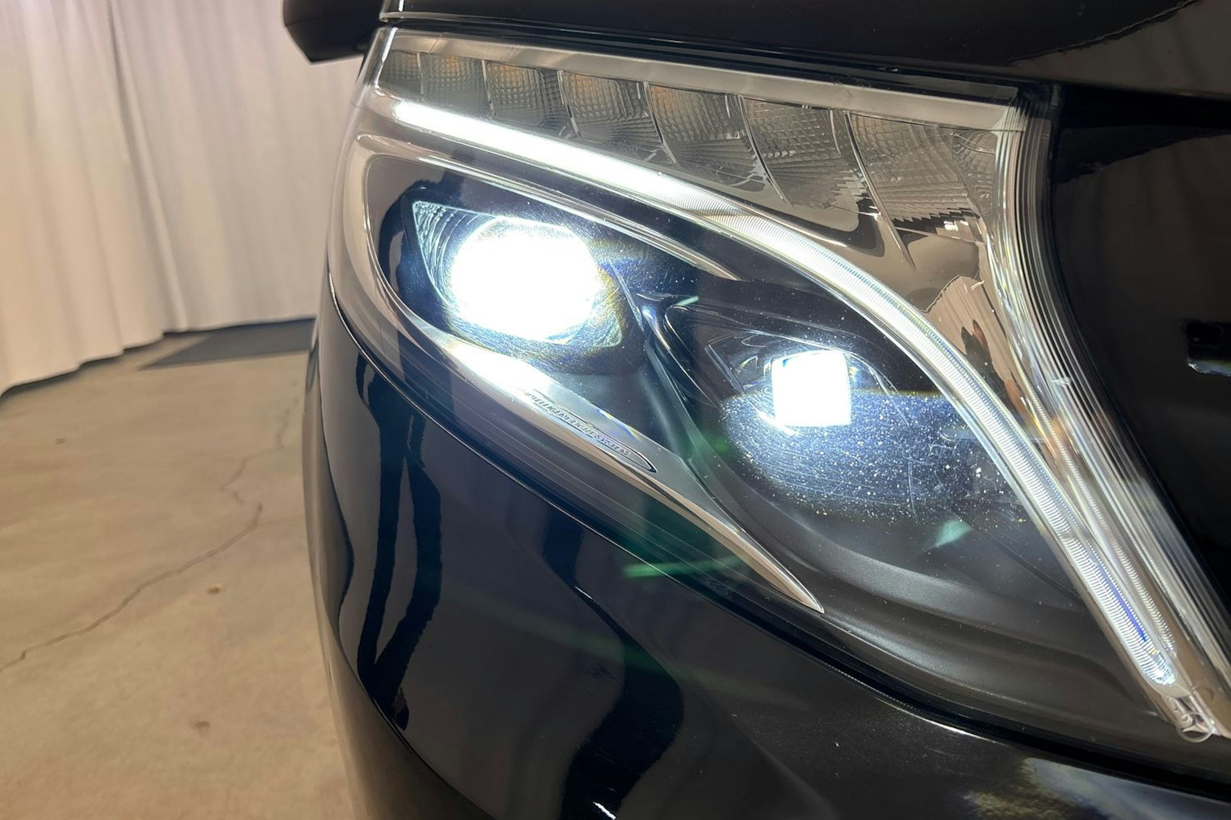musta Mercedes-Benz Vito 2020 kuva 28.