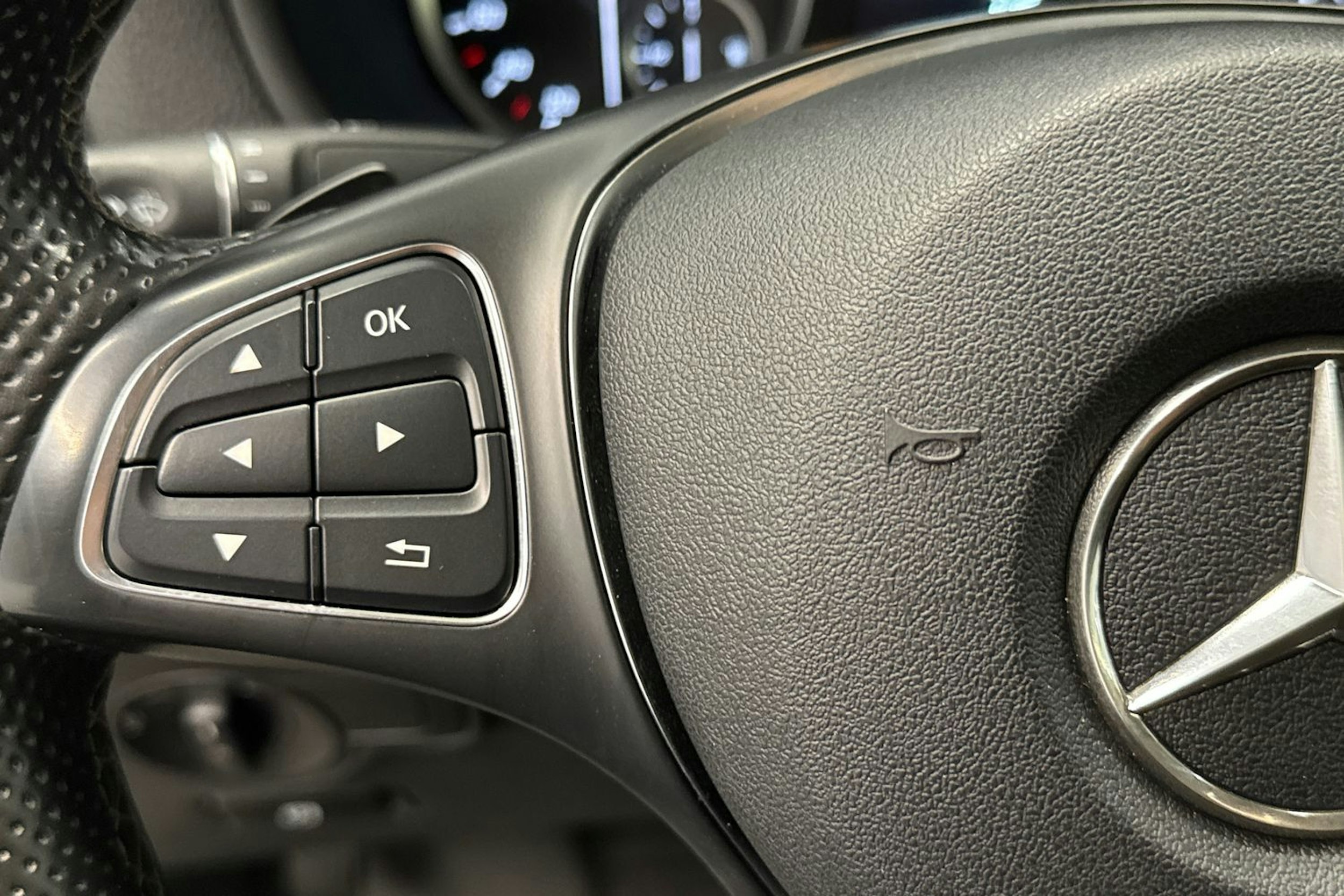 musta Mercedes-Benz Vito 2020 kuva 20.