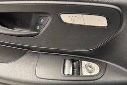 musta Mercedes-Benz Vito 2020 kuva 23.