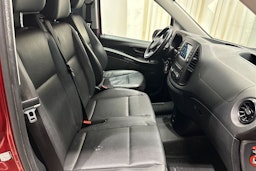punainen Mercedes-Benz Vito 2020 kuva 25.