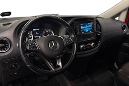 punainen Mercedes-Benz Vito 2020 kuva 11.