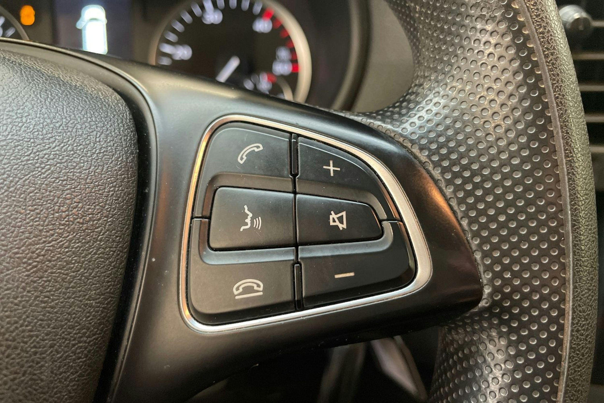 valkoinen Mercedes-Benz Vito 2020 kuva 20.