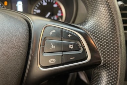 valkoinen Mercedes-Benz Vito 2020 kuva 20.