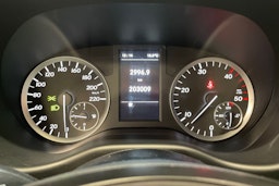 valkoinen Mercedes-Benz Vito 2020 kuva 21.