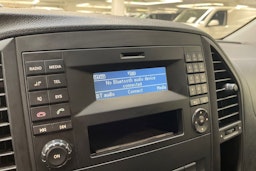 valkoinen Mercedes-Benz Vito 2020 kuva 23.