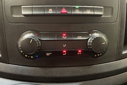 valkoinen Mercedes-Benz Vito 2020 kuva 26.