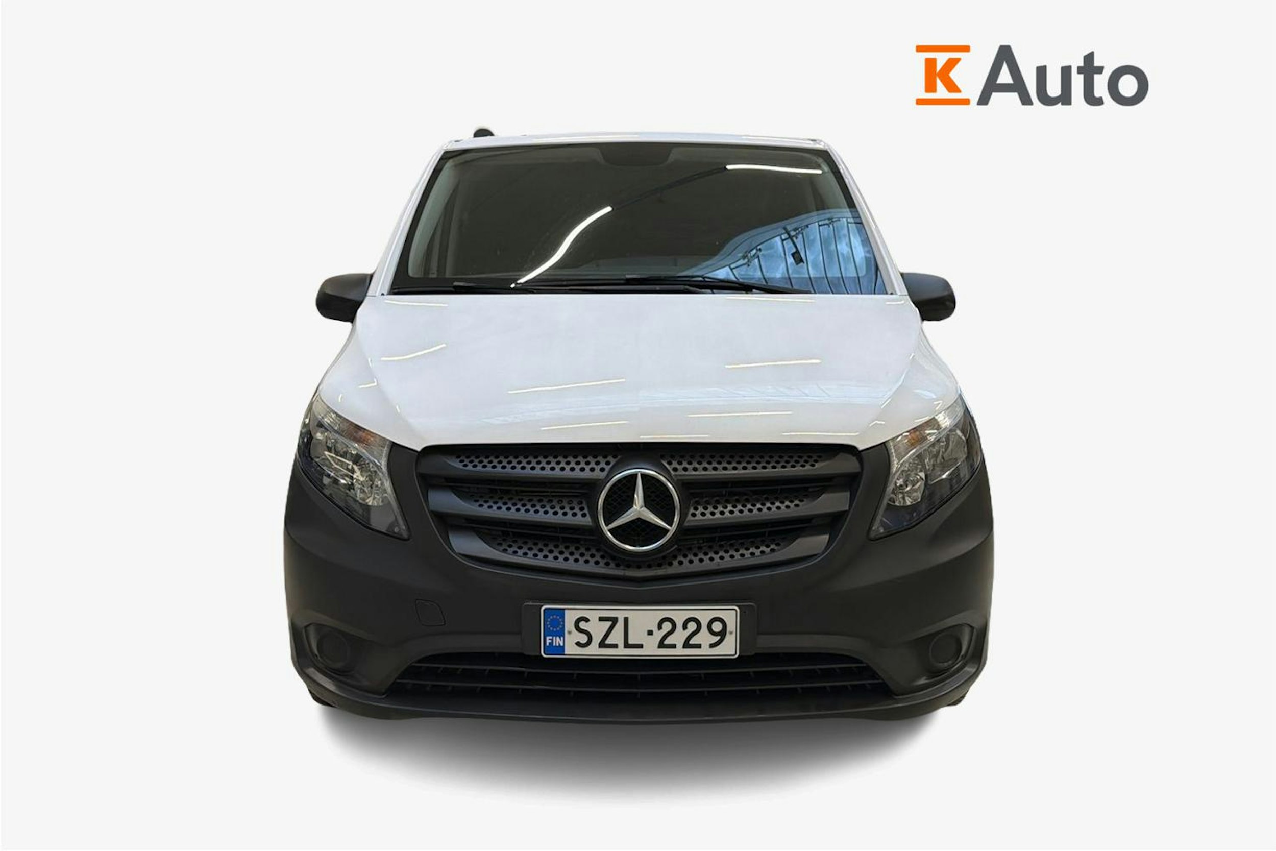 valkoinen Mercedes-Benz Vito 2020 kuva 5.