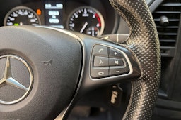 valkoinen Mercedes-Benz Vito 2020 kuva 15.