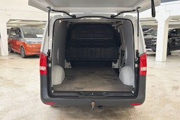 valkoinen Mercedes-Benz Vito 2020 kuva 24.