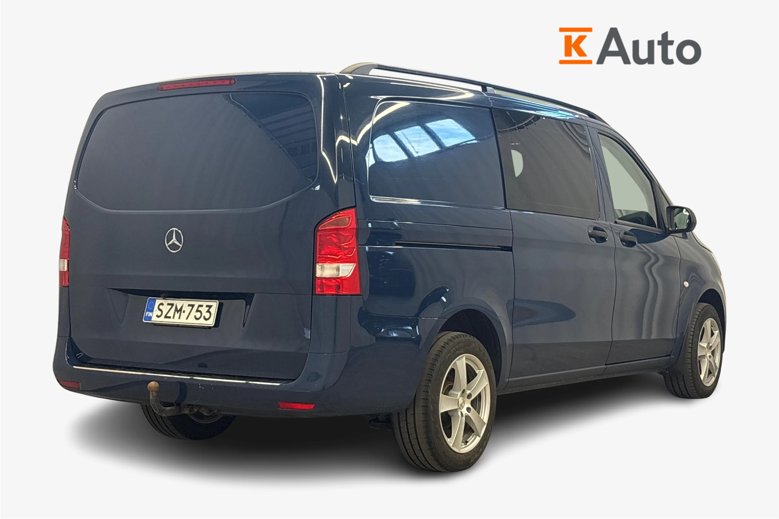 sininen Mercedes-Benz Vito 2020 kuva 2.