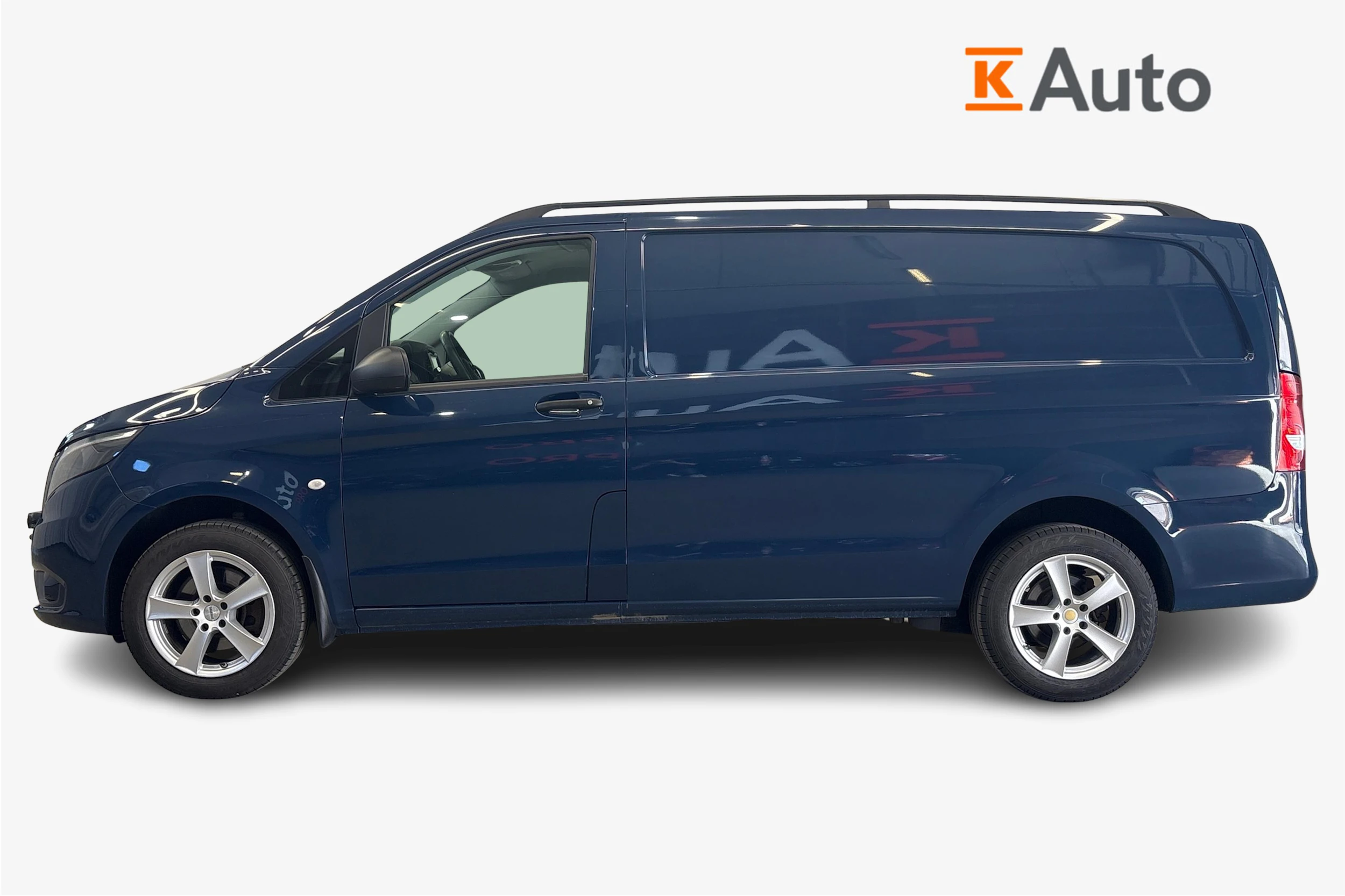 sininen Mercedes-Benz Vito 2020 kuva 5.