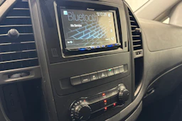 sininen Mercedes-Benz Vito 2020 kuva 14.