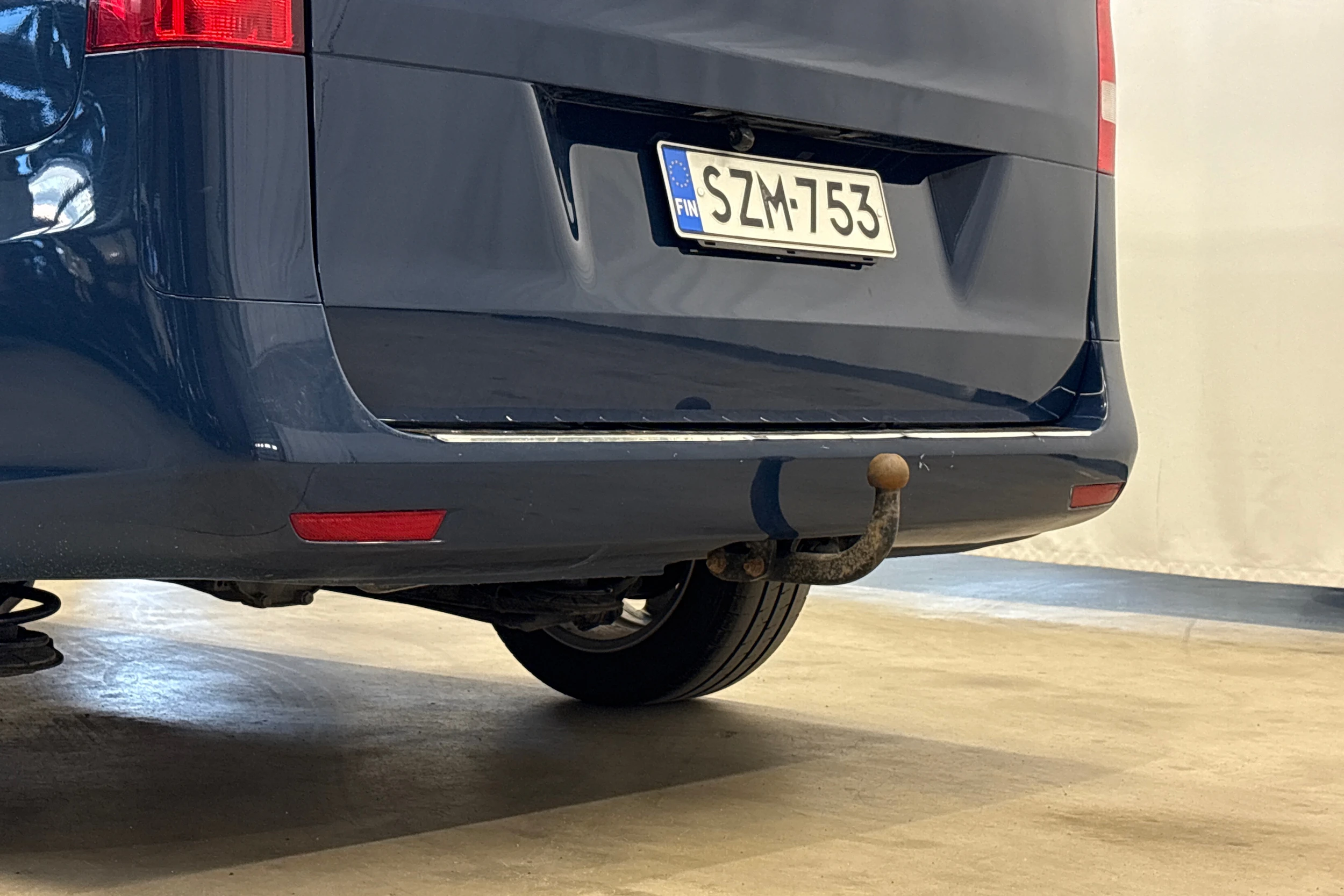 sininen Mercedes-Benz Vito 2020 kuva 22.