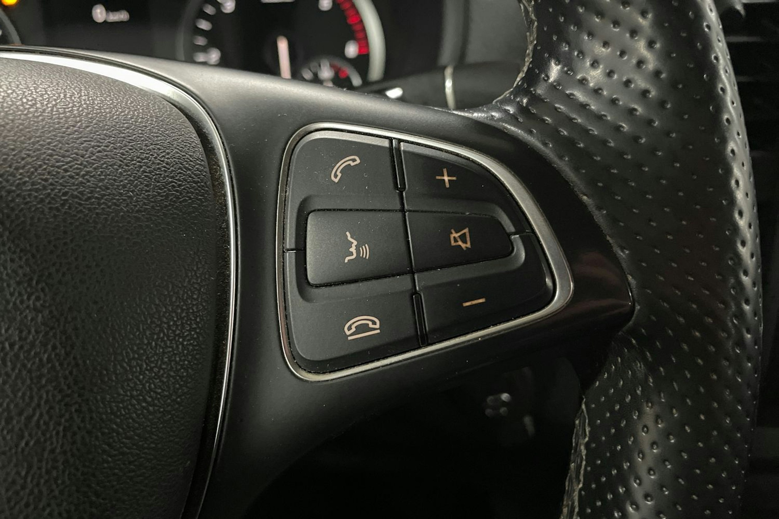 Valkoinen Mercedes-Benz VITO 2020 kuva 14.