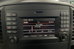 Valkoinen Mercedes-Benz VITO 2020 kuva 17.