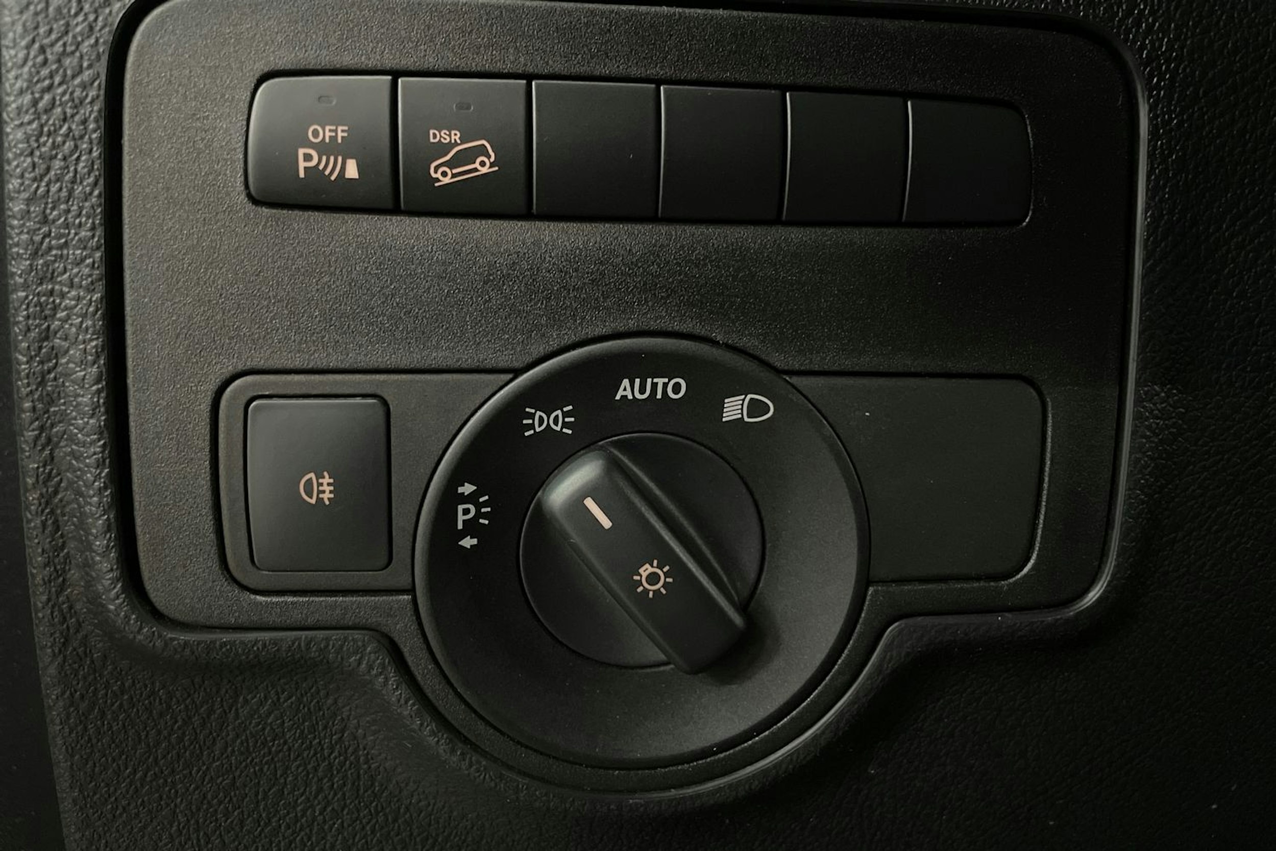 Valkoinen Mercedes-Benz VITO 2020 kuva 21.