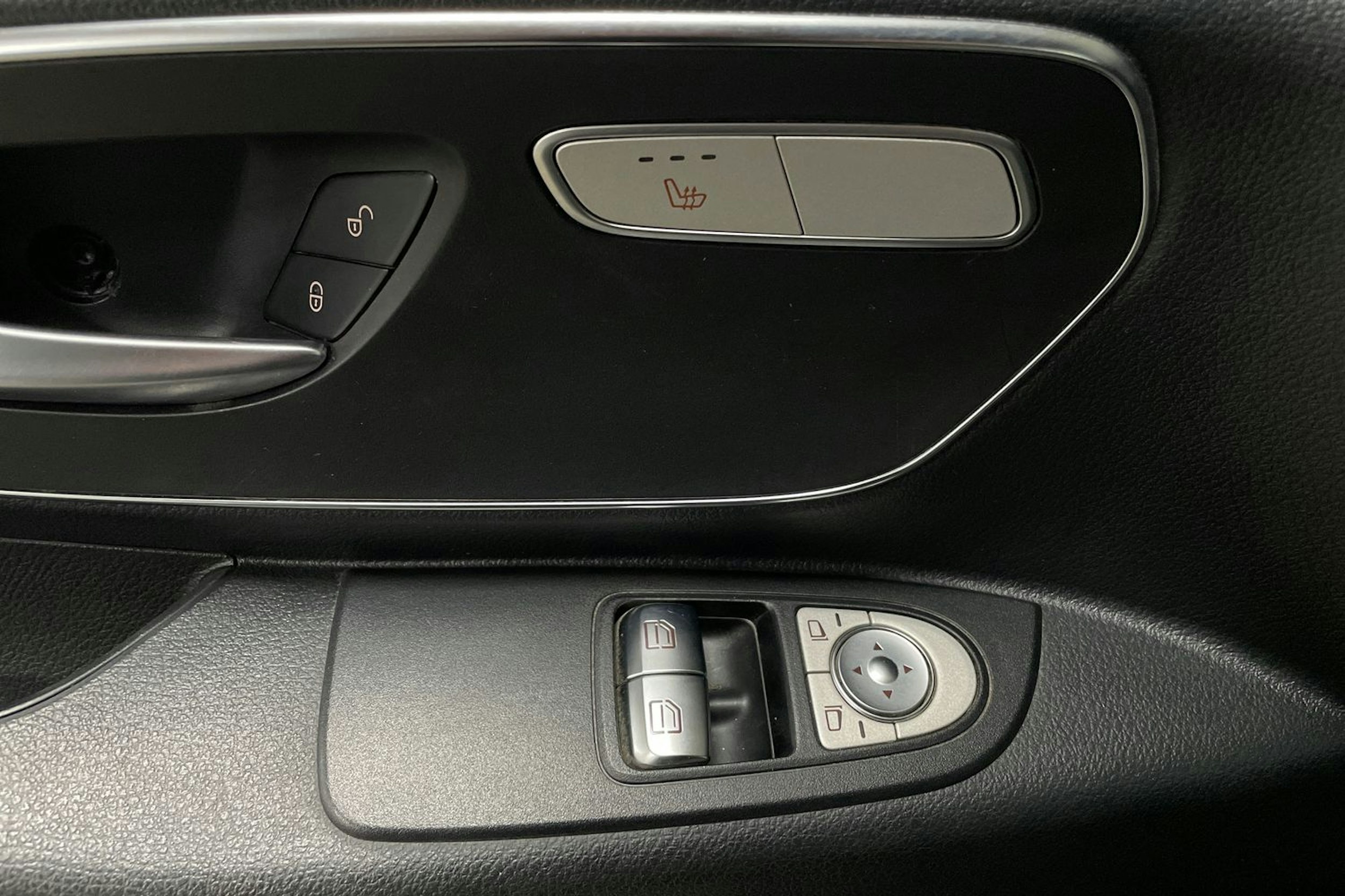 Valkoinen Mercedes-Benz VITO 2020 kuva 22.