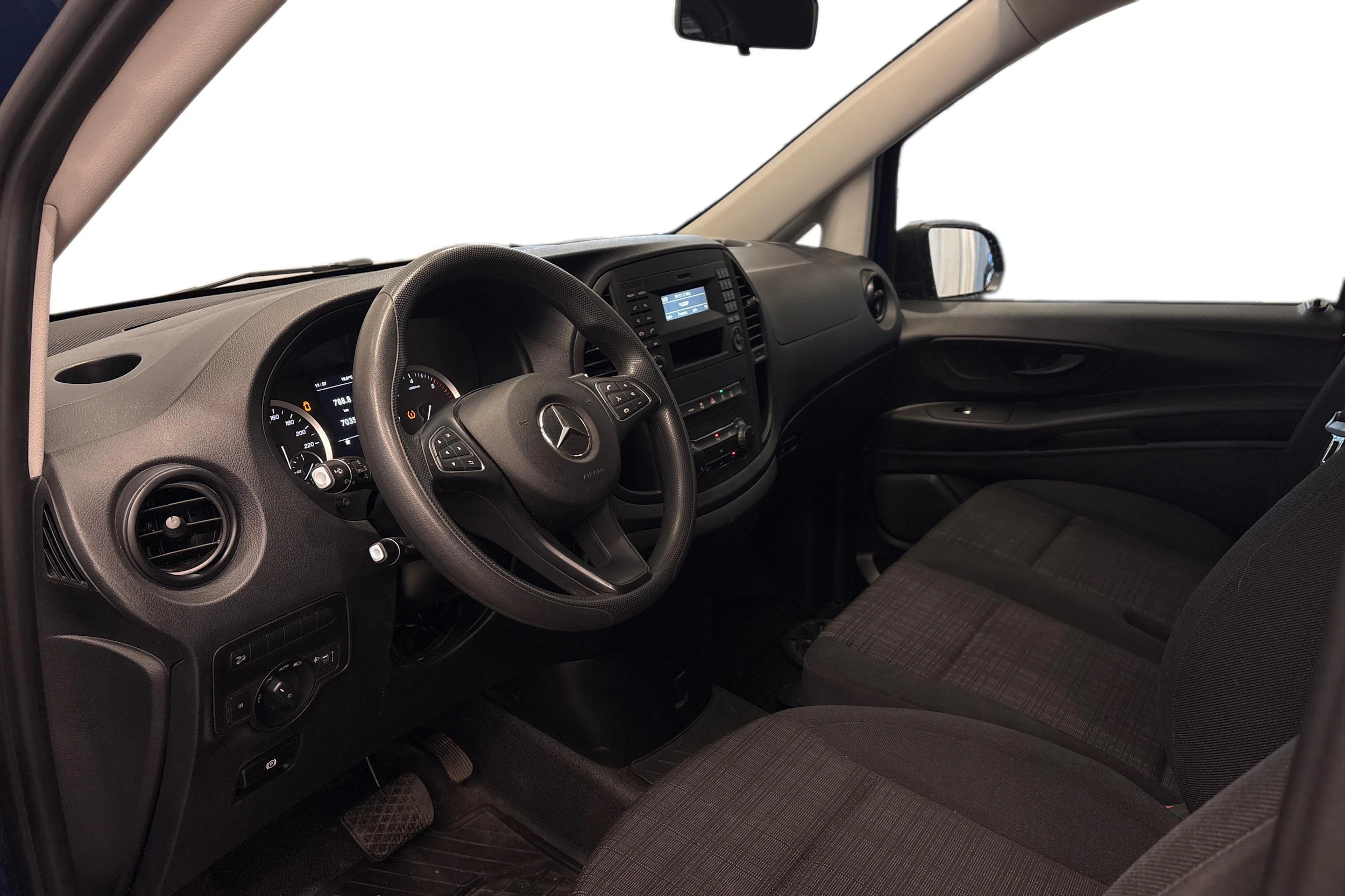 sininen Mercedes-Benz Vito 2020 kuva 6.