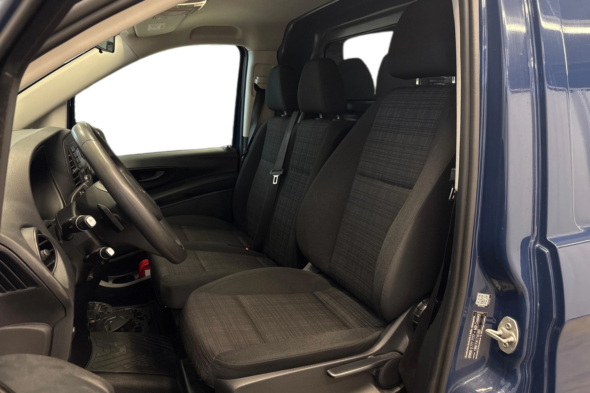 sininen Mercedes-Benz Vito 2020 kuva 7.