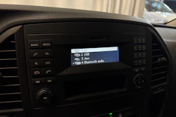 sininen Mercedes-Benz Vito 2020 kuva 14.