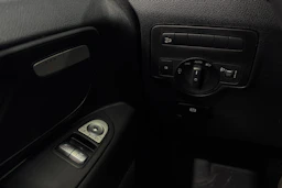 sininen Mercedes-Benz Vito 2020 kuva 15.