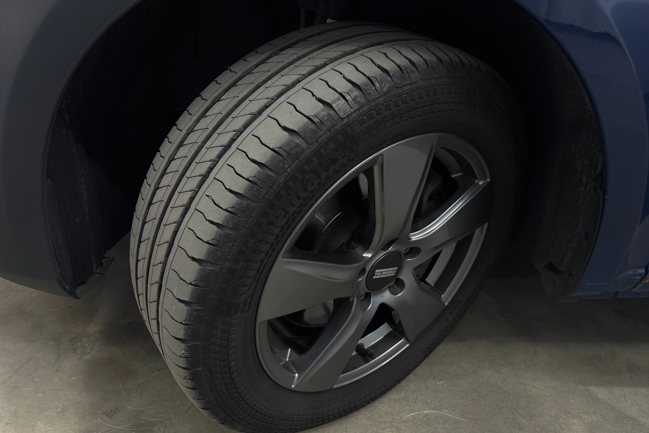 sininen Mercedes-Benz Vito 2020 kuva 19.