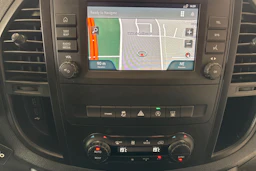 vihreä Mercedes-Benz Vito 2020 kuva 5.