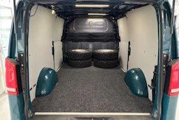vihreä Mercedes-Benz Vito 2020 kuva 10.